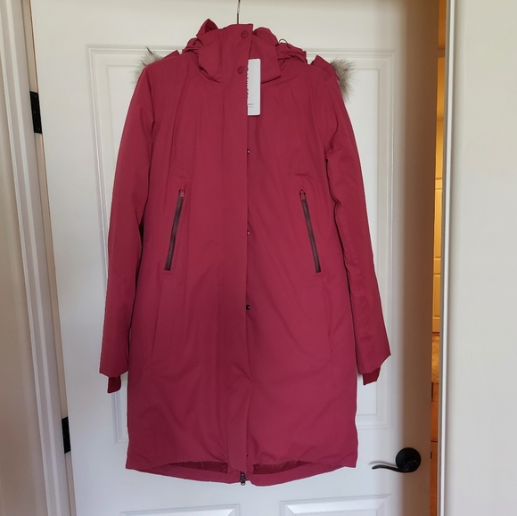 ATHLETA New Rainout Outbound Parka TALL - Decadent Red - Picture 2 of 12